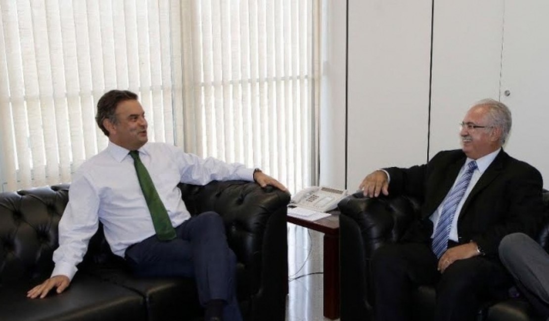 Rogério Teófilo se reúne com Aécio Neves para oficializar pré-candidatura