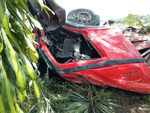 Capotamento de caminhão deixa uma vítima fatal em Maribondo