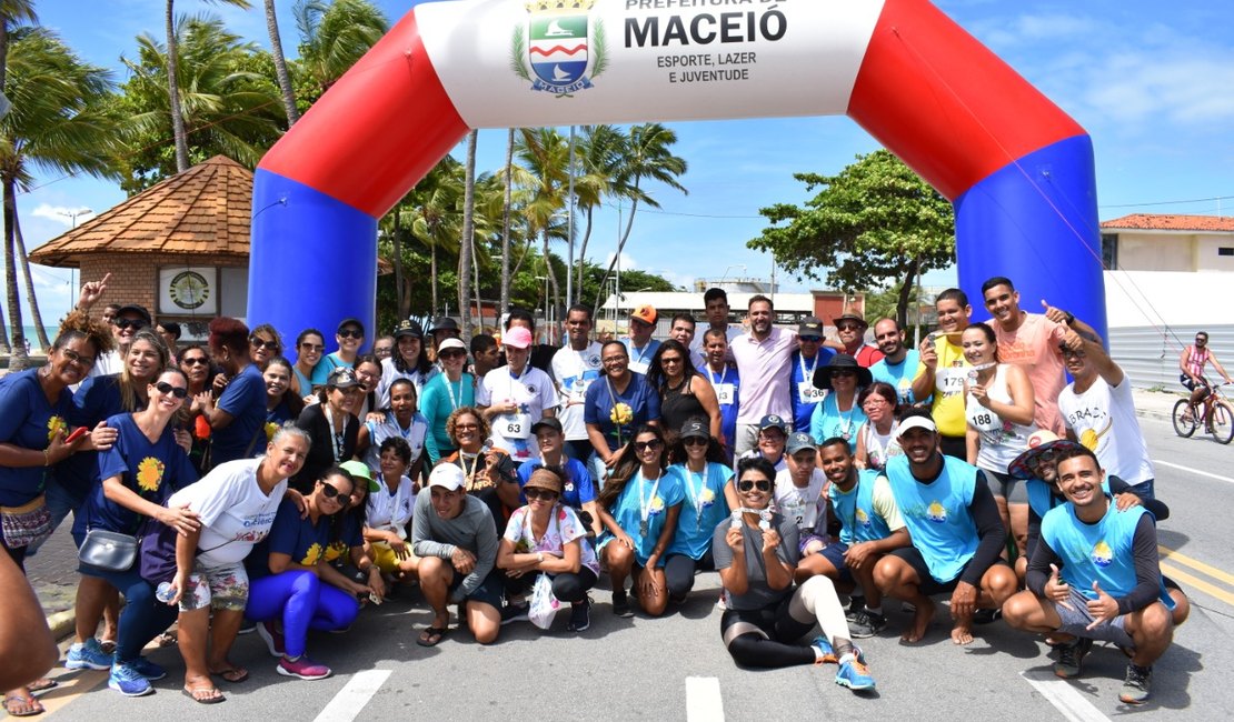 Praia Acessível leva esportes e lazer para a orla de Pajuçara