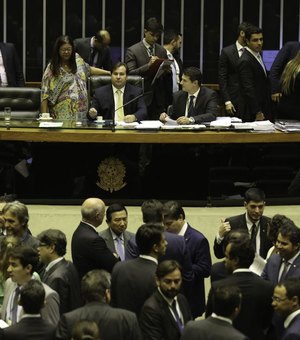 Câmara aprova urgência para votação de intervenção federal em Roraima 