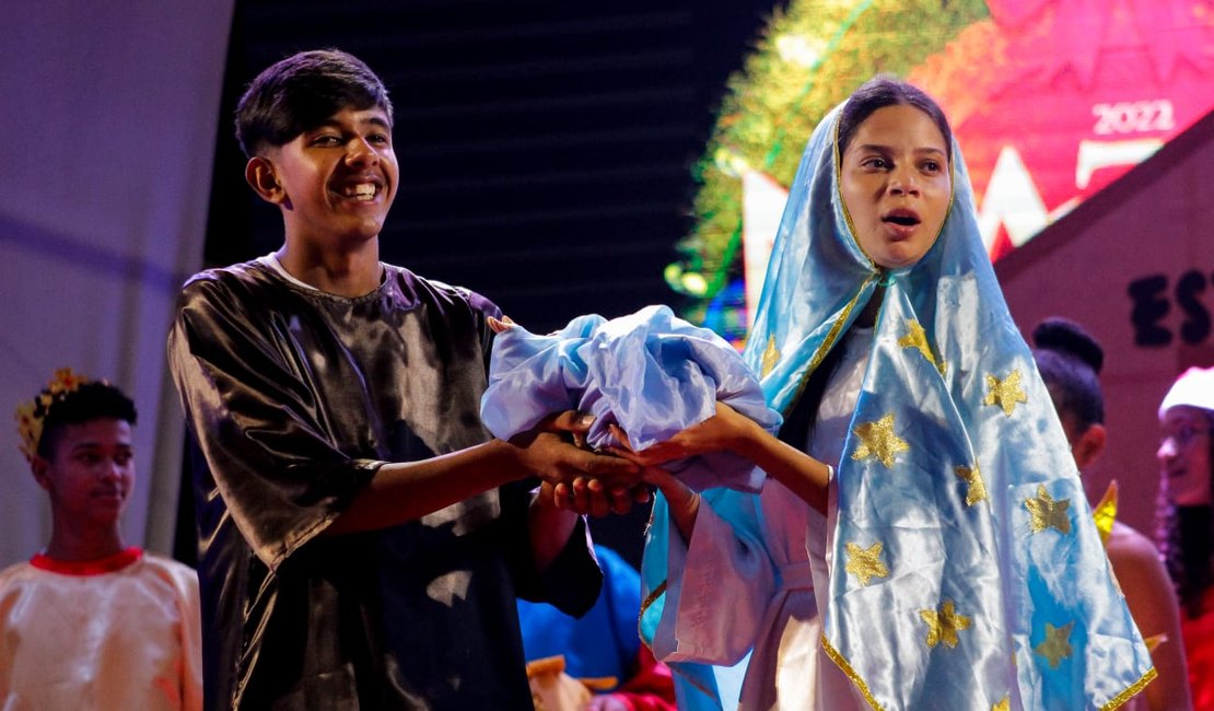 Natal Luz Fraternidade termina nesta quinta (29) com peça de teatro e apresentação de igrejas