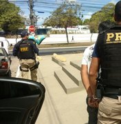 PRF prende dupla suspeita de praticar assaltos em rodovias federais de AL