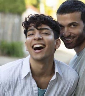 Série é banida de 11 países após representar refugiado gay