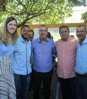 Cibele Moura consegue bases eleitorais de Sérgio Toledo e se fortalece para campanha 