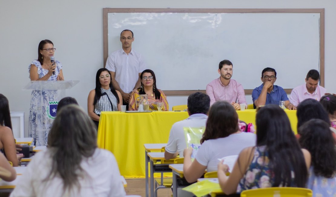 Prefeitura de Girau do Ponciano dá posse aos novos conselheiros municipais de Educação e Controle Social