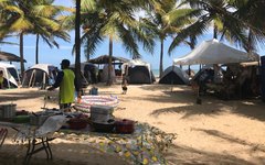 Há mais de três décadas família baiana acampa no litoral alagoano durante o Carnaval