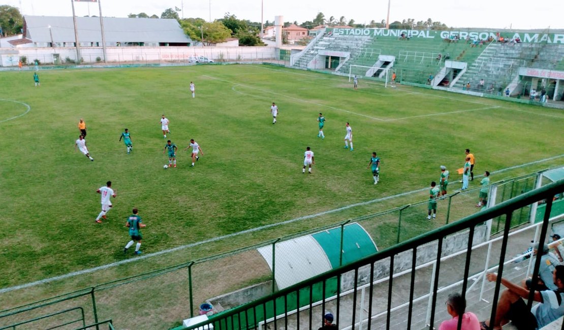 Coruripe vence jogo amistoso contra o Dorense no estádio Gerson Amaral