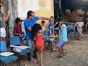 Vereador Maxwell Feitosa (PSB) de Palmeira dos Índios é ferido durante brincadeira de quebra-pote