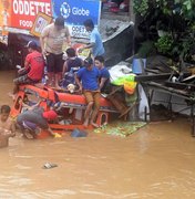 Passagem de tempestade tropical pelas Filipinas deixa mais de 130 mortos