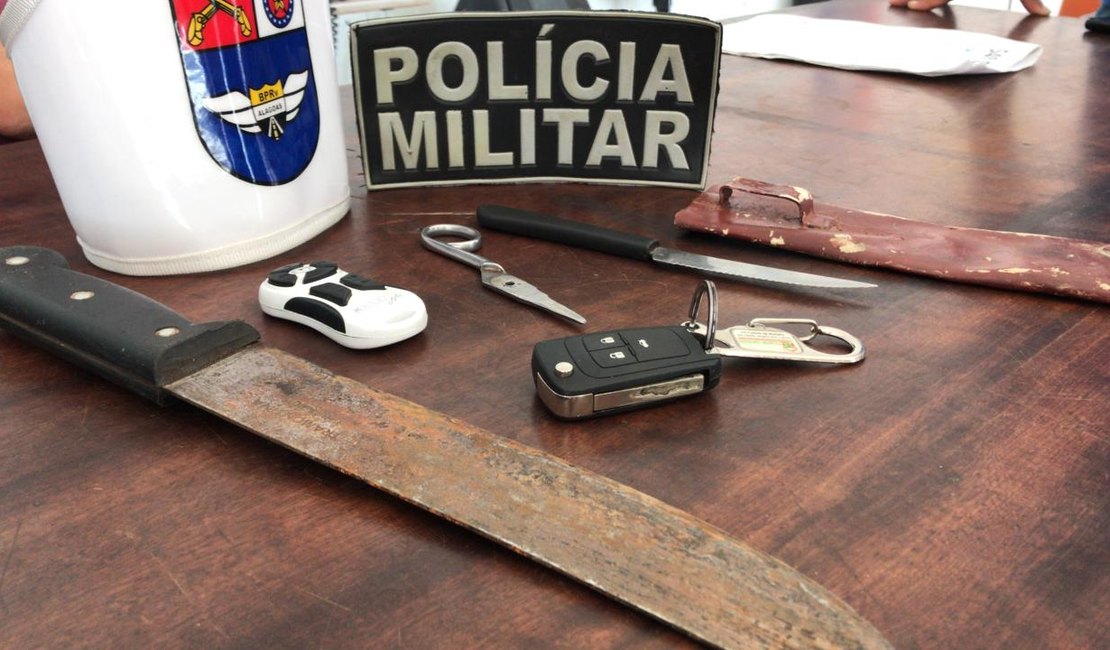 Arapiraca: Trio envolvido em perseguição tentava arrombar carro em loja de atacado 