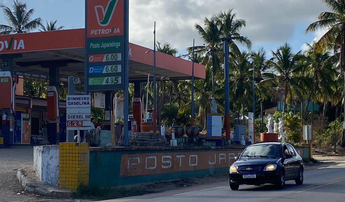 Litro da gasolina comum custa R$ 6,00 em Japaratinga