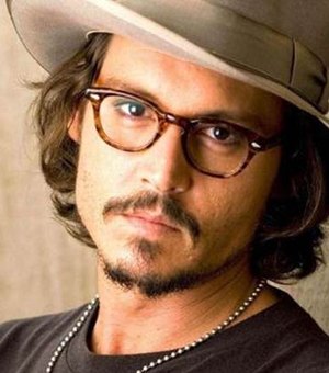 Johnny Depp acusa Disney de expulsá-lo de Piratas do Caribe