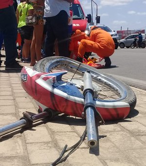 Colisão entre motos deixa pessoas feridas em Mar Vermelho