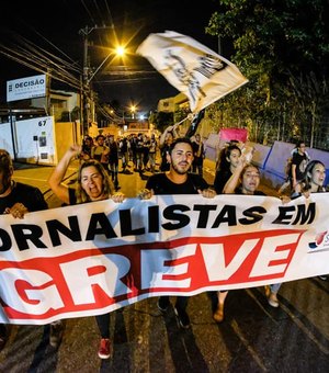 Jornalistas demitidos após greve são reintegrados pela OAM 