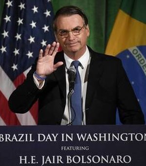 Bolsonaro encontra Trump para reforçar aliança entre Brasil e EUA