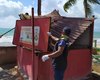 Convívio Social derruba barracas abandonadas na orla de Cruz das Almas