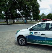 SMTT realiza ações em faixas de pedestres em alusão ao Maio Amarelo