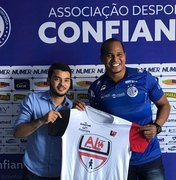 Alagoano Aloísio Chulapa firma parceria com a base do Confiança, em Sergipe