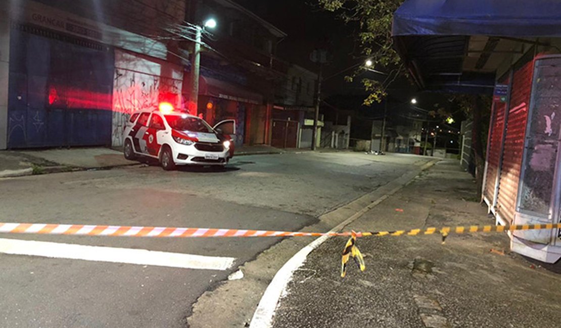 Dono de pizzaria reage a assalto e mata os dois suspeitos