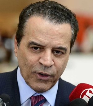 Justiça manda soltar ex-ministro Henrique Alves