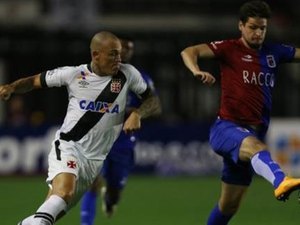 Líder Vasco tropeça e CRB entra no G4 em rodada dos gols contra