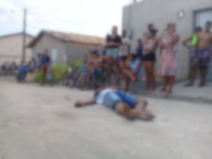 Jovem de 15 anos é assassinado em via pública no bairro Canafístula