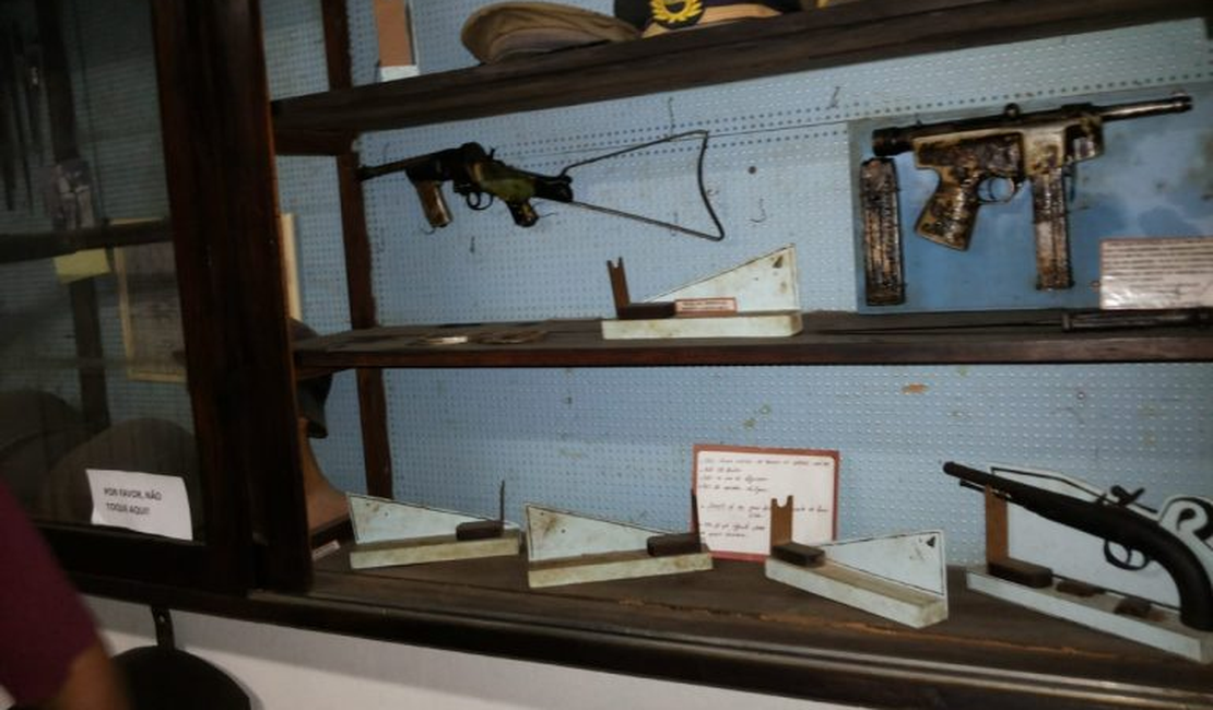 Pela segunda vez em novembro, armas históricas são furtadas de museu em Palmeira dos Índios