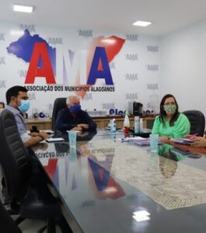 AMA e Cosems vão orientar municípios sobre a vacinação da Covid
