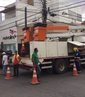 Prefeitura instala novo semáforo e sinalização já está funcionando no Centro de Arapiraca