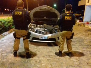 Corolla roubado em Caruaru é encontrado com ex-presidiário em Alagoas