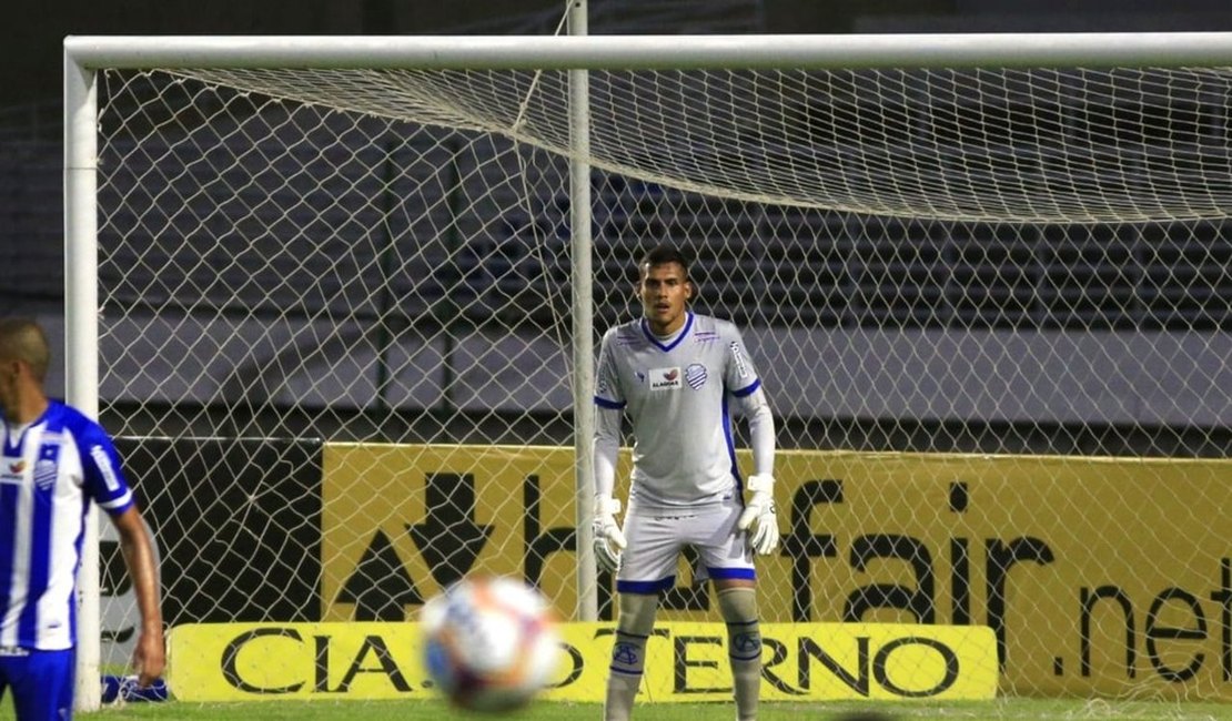 CSA confirma saídas e renovações para 2021