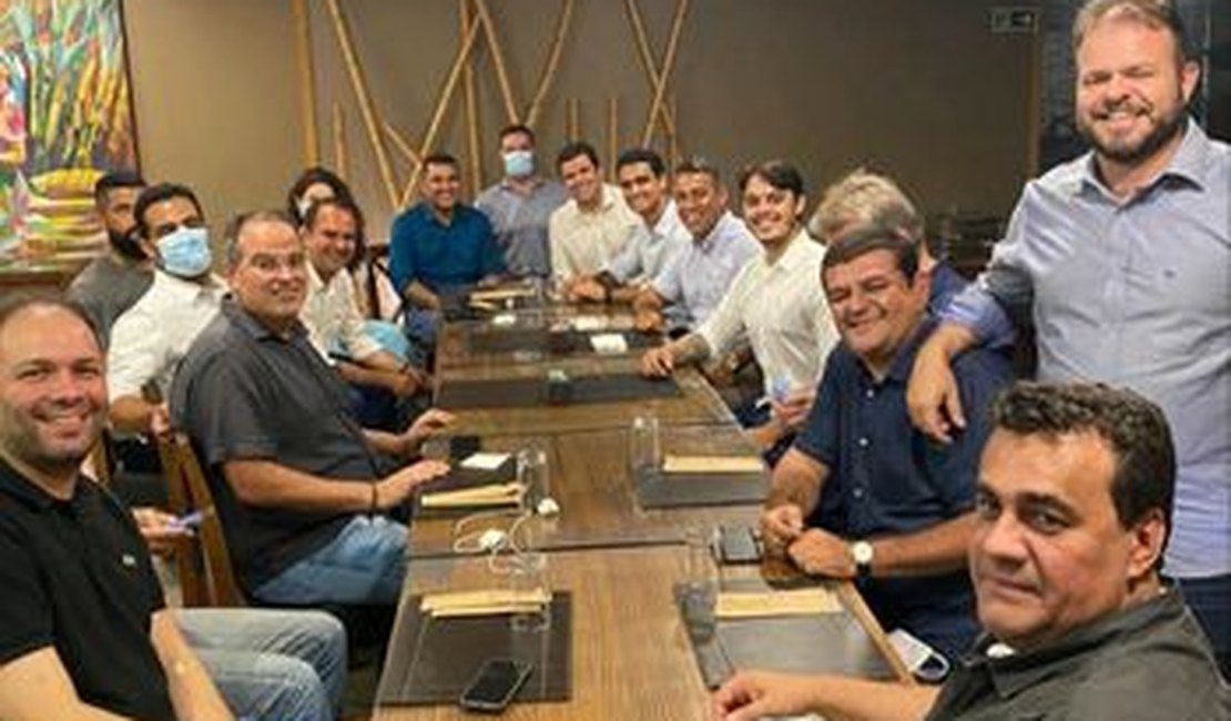 JHC se reúne com grupo de Vereadores para definir presidência da Câmara de Maceió
