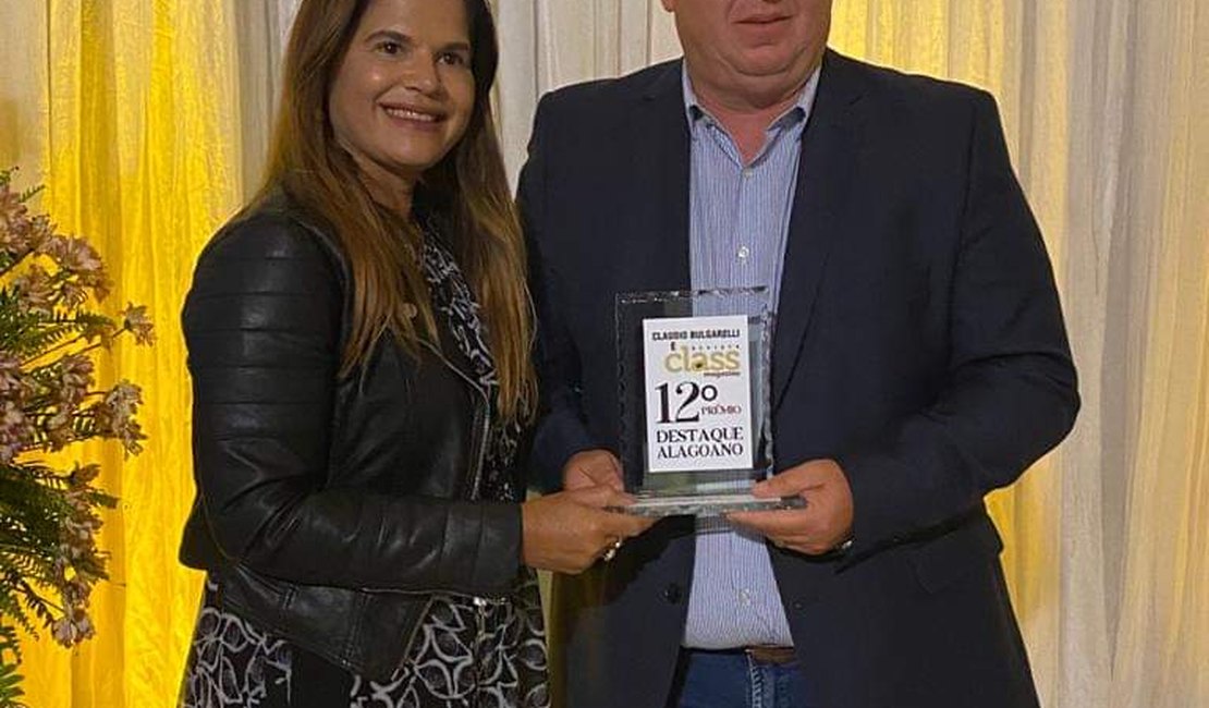 Henrique Vilela recebe prêmio de prefeito destaque