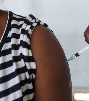 Governo proíbe demissão por falta de vacinação contra Covid-19