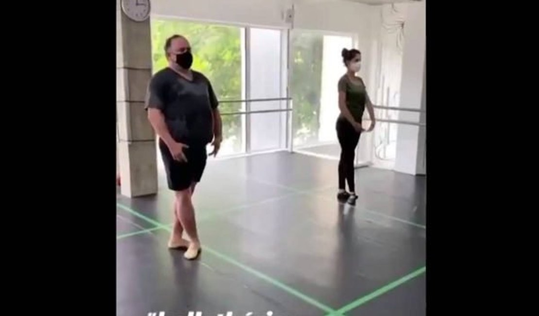 Em aula de ballet, Leo Jaime é confundido com ministro Pazuello