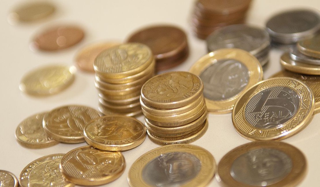 Número de endividados e inadimplentes cresce de julho para agosto