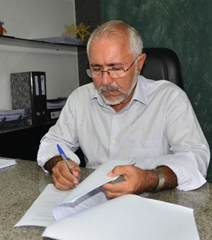 Desembargador nega pedido de prisão contra o prefeito de Delmiro Gouveia 