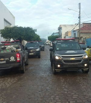 Polícia cumpre 25 mandados de prisão e 49 de busca e apreensão em Arapiraca