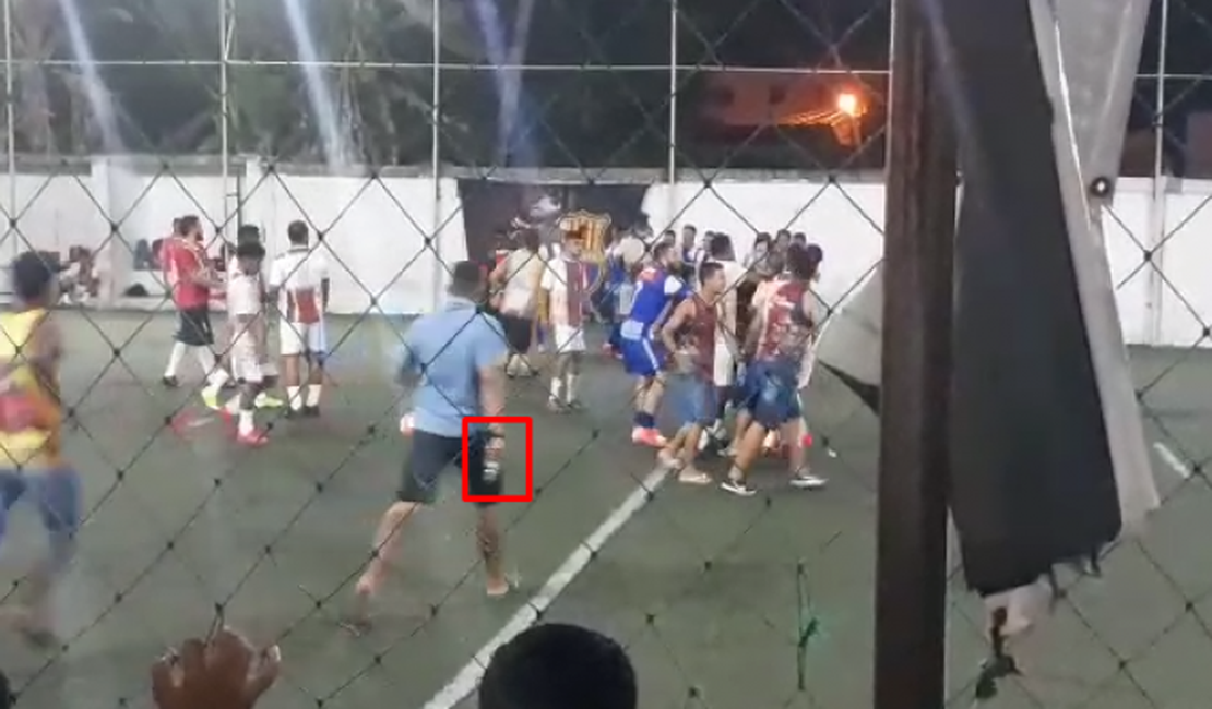 Torcedor se exalta e ameaça jogadores com pistola no Bebedouro