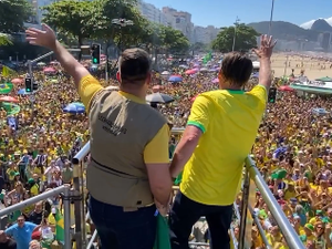 [Vídeo] Ao lado de Bolsonaro, Leonardo Dias é destaque em manifestação no Rio de Janeiro