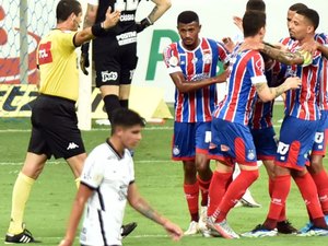 Corinthians falha, perde para o Bahia e vê Libertadores mais longe