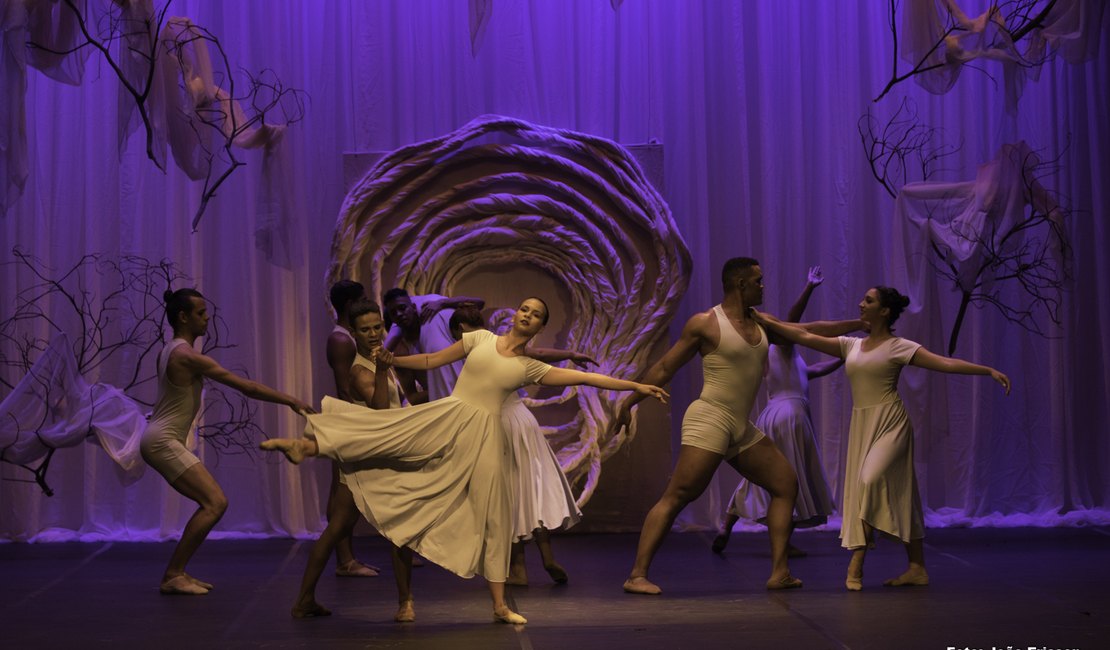 Teatro Deodoro abre comemorações dos seus 112 anos de fundação com espetáculo da Cia de Ballet Maria Emília Clark