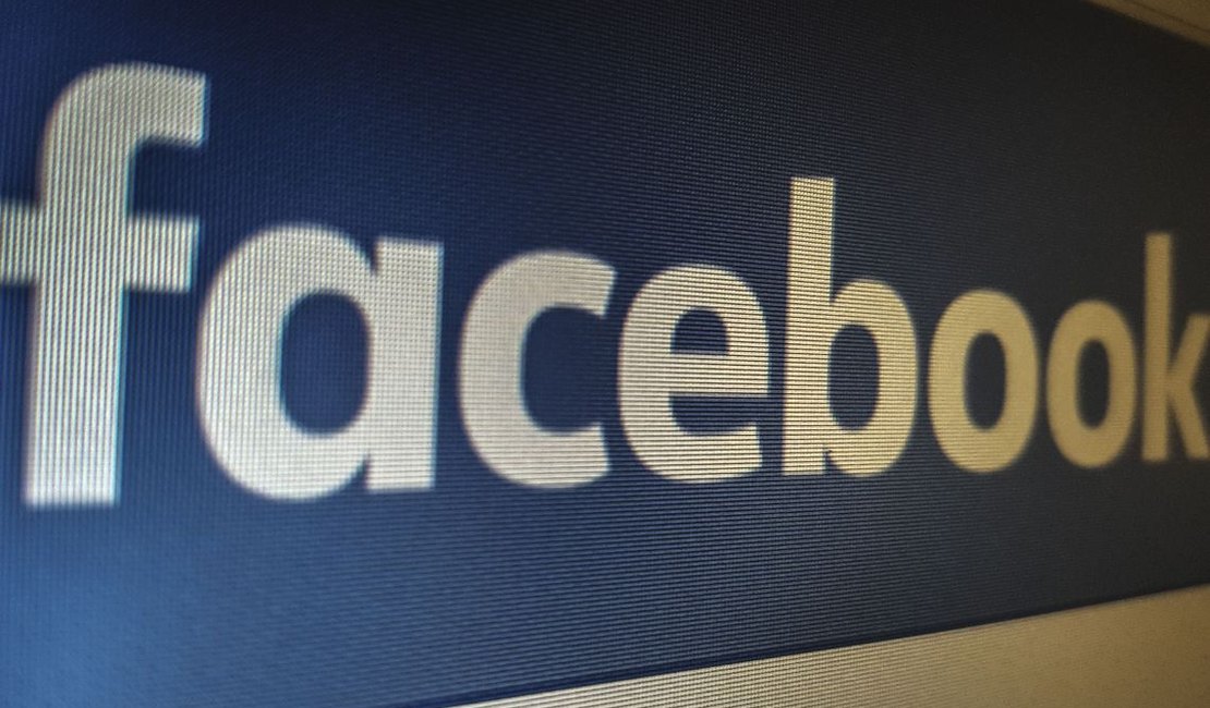 Hackers roubam página de jornal no Facebook para divulgar pornografia