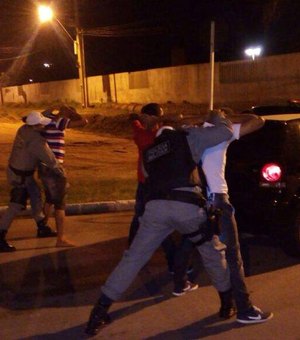 Embriagado, motorista é detido após colidir com moto em Maceió