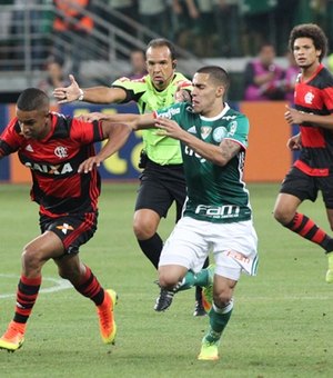 Palmeiras empata com Flamengo, Ponte vence e Timão deixa o G4