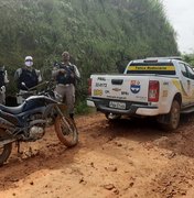Polícia recupera motocicleta roubada no município de Rio Largo