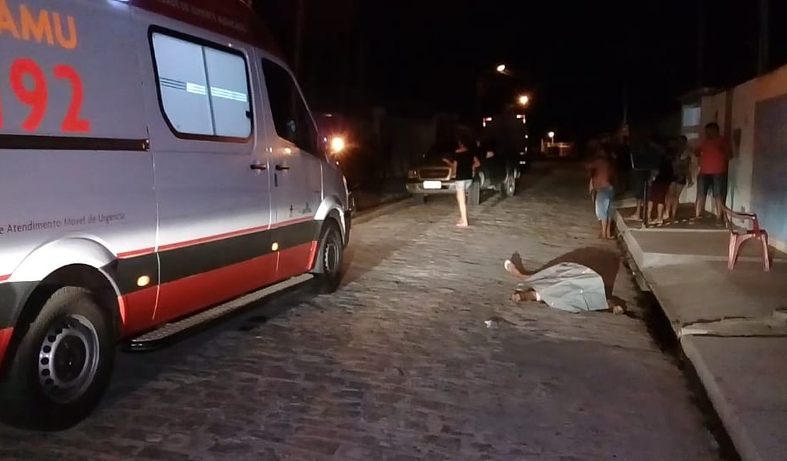 Viúva é executada à queima roupa na porta de casa em Arapiraca
