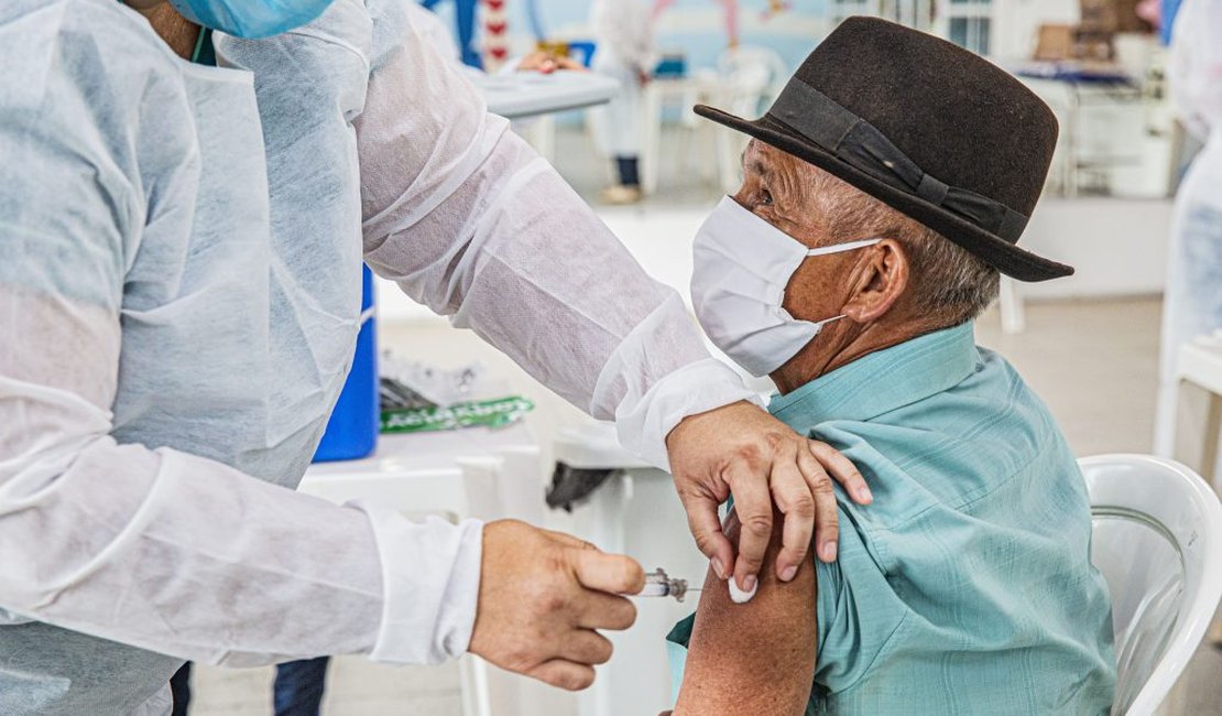 Prefeitura de Arapiraca orienta a população a se vacinar contra a influenza
