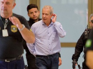 Por 3 votos a 2, STF manda soltar ex-ministro José Dirceu