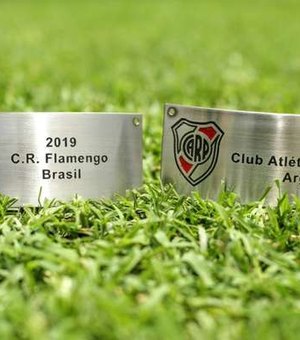 Placas de Flamengo e River para troféu da Libertadores são apresentadas